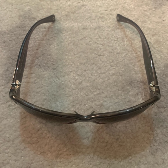 Coach sunglasses - Picture 4 of 7